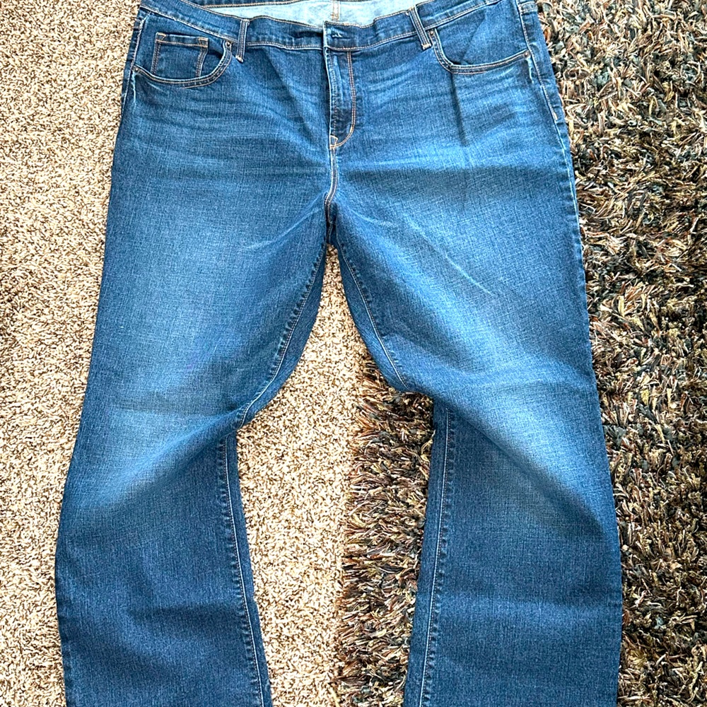 NWOT-Old Navy Boot Cut Plus size 18